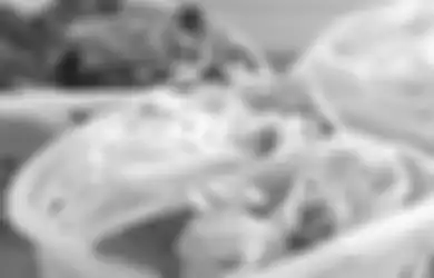 Tak Perlu Laundry Ulang, Cukup Siapkan Bahan Dapur Seharga Rp20 Ribuan ini, Bau Apek di Baju Hilang Selamanya!