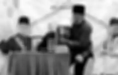 Jemaah Panik, Begini Detik-detik Ustaz Zacky Mirza Nyaris Tersungkur Sebelum Pingsan Saat Ceramah di Pekanbaru, Pihak Manajemen Ungkap Penyebabnya