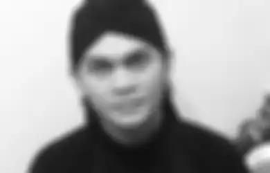 Heboh Babi Ngepet di Depok Setelah Pria Berjubah Hitam Berubah Wujud, Mbah Mijan Bongkar Fakta, Sebut Ciri Kaki Depan Mirip Tangan Manusia 