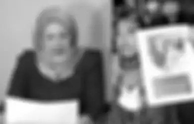 Dulu Cerai Karena Diminta Pindah Agama, Rosmawaty Ginting Sebut Hotma Sitompul Tak Akui Anaknya, Sang Putra: Ibu Saya Ditelantarkan Tak Dibiayai!