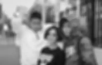 Temani Anak Nonton Film Dewasa Demi Pendidikan Sejak Dini, Yuni Shara Kena Semprot KPAI, Ketua Komisi Bongkar Bahaya Mengerikan Mengancam Sang Bocah