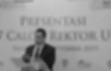 Seolah Terpojokkan, Rektor UI Ari Kuncoro Lepas Jabatan Rangkapannya Sebagai Wakil Komisaris Utama BRI, Terungkap Fakta di Baliknya
