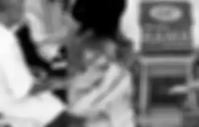  Beli Emas 18 Gram untuk Istri, Kakek Pengemis Ini Bayar Pakai 2 Karung Uang Receh, Sempat Ditolak 2 Toko, Begini Ceritanya