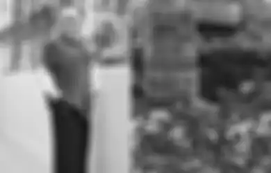 Ada Penampakan Tangan di Foto Makam Jane Shalimar, Netizen Langsung Heboh, Begini Penjelasan Sahabat Mendiang