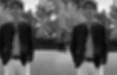 Matanya Tajam Seperti Milik Soekarno, Anak Laki-laki Kartika Sari Dewi Ini Disebut Punya Paras Tampan Rupawan, Berikut Deretan Potretnya