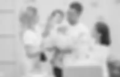 Tangis Bahagia Anak Imel Putri Cahyani, Ibu Sambungnya Hamil Anak Kedua, Aqila Peluk Erat Zaskia Gotik: Speechless Nambah Adik