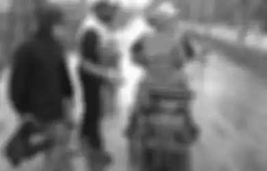 Tolak Dievakuasi Padahal Rumahnya Sudah Luluh Lantah Akibat Erupsi Semeru, Inilah Sosok Mbah Katemi, Orang Terakhir yang Susah Payah Dibujuk Relawan untuk Ngungsi