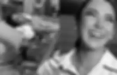 Jantungnya Sempat Tak Berdetak 60 Detik, Model Seksi Ini Mengaku Alami Mati Suri, Begini Jawabannya Saat Ditanya Soal Penyakit yang Diderita