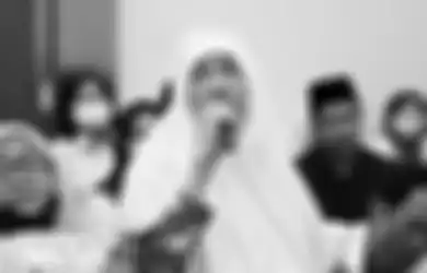 Tanah Kuburan Dorce Gamalama Masih Basah, Anak-anak Sang Mendiang Diisukan Terlibat Perseteruan Panas Bahas Warisan