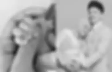 Atta Halilintar Masih Enggan Bocorkan Paras Sang Putri, Krisdayanti Kecolongan Tertangkap Kamera Wajah Anak Aurel Hermansyah, Netizen : Masya Allah Cantik Banget