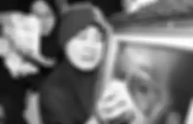 Innalillahi Wa Innailaihi Rojiun, Meninggal Dunia di Hari Jumat, Ustaz Ini Ditangisi Ribuan Orang yang Mengiringi Prosesi Pemakaman, Anak Ungkap Pesan Terakhir