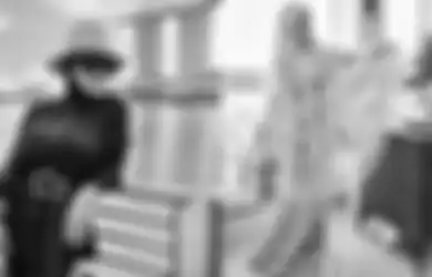 Kini Hidup Dimanja Bos Media Besar Indonesia, Syahrini Nyatanya Tak Lejitkan Namanya dengan Cara Instan, Potretnya Saat Jadi Pedangdut Buktikan Sulitnya Istri Reino Barack Banting Tulang di Masa Lalu