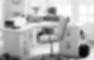 Beragam Cara Gunakan Warna Putih di Kantor Rumah, Cek Triknya Yuk!