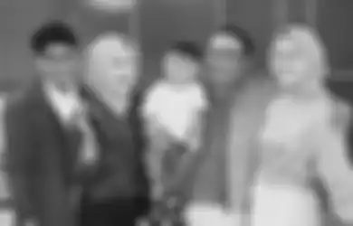 Kenang Kepergian Sang Kakak, Zara Bagikan Video Liburan Terakhir Bareng Eril, Beginilah Momen Kebersamaan Keluarga Ridwan Kamil Saat di Eropa