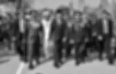 Pantas Sakit Hati, Begini Penyebab Jenderal Gatot Nurmantyo Didepak, Foto Presiden Jokowi Jalan Kaki di HUT TNI Sempat Heboh