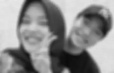 Video Mesra Anak Sule Tuai Nyinyiran Netizen, Begini Gaya Pacaran Putri Delina dan Jefrry Reksa yang Dianggap Berlebihan: Tangannya Aktif Ya Bun!