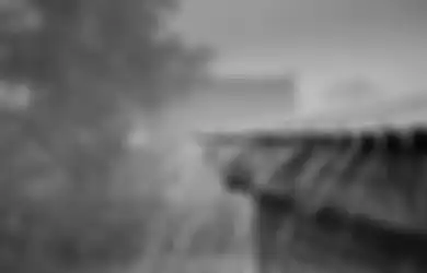 Dijelaskan Ustaz Khalid Basalamah, Simak Amalan Doa Saat Turun Hujan Deras dan Saat Lihat Tumpukan Awan Gelap Menggelayut di Langit