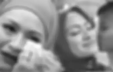  'Inget Ada Adiknya di Sini', Hancur Hati Nathalie Holscher Gegara Sikap Anak-anak Sule, Tangisnya Pecah saat Beri Pesan Ini untuk Kakak Tiri Adzam