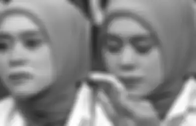 Lirik Lagunya Seolah Sama Persis dengan Apa yang Dialami, Air Mata Lesti Kejora Berlinang Saat Dengar Lagu 'Bumipun Turut Menangis', Begini Videonya yang Kembali Viral