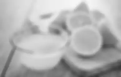 Padahal Miliki Tingkat Keasaman Tinggi, Air Perasan Lemon Justru Bisa Redakan Asam Lambung Jika Ditambah Bahan Satu ini, Efeknya Bisa Langsung Terasa