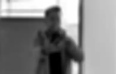 Tips Bikin Video Stabil di Smartphone ala Konten Kreator Urrofi, Dijamin Aesthetic!