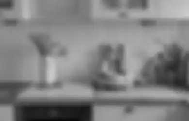 Dapur Sempit Terasa Pengap dan Terlalu Gelap, Cukup Ganti Warna Dekorasi, Potretnya Jadi Lebih Nyaman