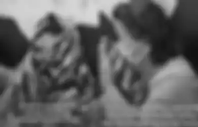 Nangis Sesenggukan Dengar Ferdy Sambo Divonis Hukuman Mati, Wanita yang Tertangkap Kamera di Pengadilan Punya Hubungan dengan Suami Putri Candrawathi, Ini Sosoknya yang Jarang Disoroti