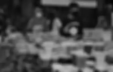 Apakah Berdosa atau Menjadi Haram Jika Berjualanan Makanan di Siang Hari Saat Puasa Ramadhan? Ustaz Abdul Somad Berikan Jawaban Tegas