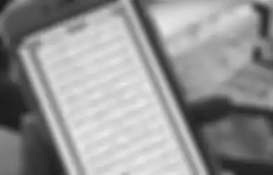 Ustaz Abdul Somad Ungkap Hukum Membaca Al Quran Lewat Aplikasi di HP, Apakah Pahalanya Diterima atau Tidak?