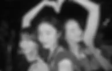 Enzy Storia dan Jessica Mila Lamaran di Hari yang Sama, Sosok Ini Gagal Fokus ke Febby Rastanty yang Lakukan Satu Hal Demi Sahabatnya
