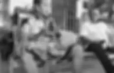 Kepala Sekolah Pakai Duit Simpanan Guru Rp2,3 Miliar di Koperasi Buat Bangun Rumah Mewah, Digeruduk Malah Santai Bak Tak Merasa Bersalah