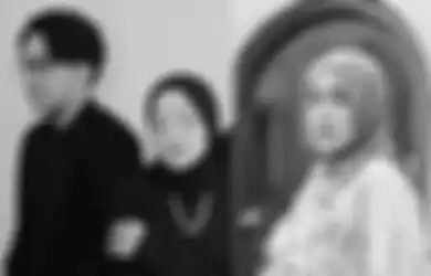 Ririe Fairus Minta Undangan Nikah Mantan Suaminya, Unggahan Nissa Sabyan di Tengah Isu Bakal Dinikahi Ayus Jadi Sorotan 