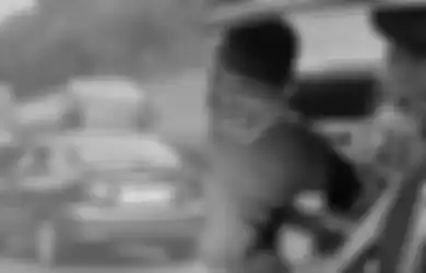 Polisi Beri Peringatan ke Putra Sang Kakek Pengemudi Mobil Plat F yang Viral Berkendara Serempet Sana-sini, Terungkap Kondisi Rumahnya