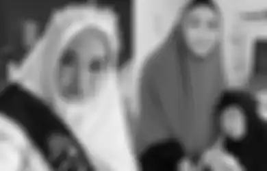 Sempat Koma di Arab, Ibunda Ria Ricis Kini Jalani Wisuda Penghafal Al Quran, Netizen Terharu: MasyaAllah 