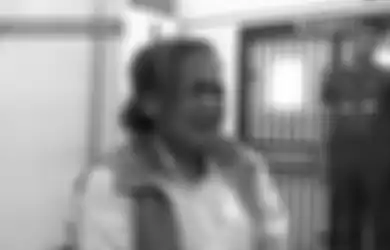 Lina Mukherjee Pasrah Divonis 2 Tahun Penjara dan Denda Rp 250 Juta, Tangisnya Pecah Singgung Kondisi Orang Tua: Aku Rindu Ibuku