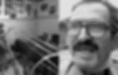 1 Bulan Terbaring Koma di Rumah Sakit, Pelawak Srimulat Eko Londo Meninggal Dunia, Tangis Keluarga Pecah di Pemakaman 