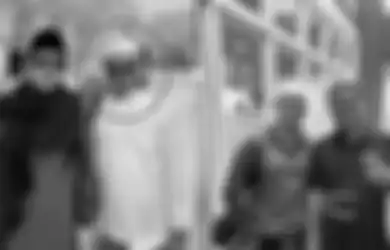 Sosok Haji Beky Crazy Rich Blitar yang Suka Sedekah ke Satu Kecamatan, Gus Iqdam Sampai Kagumi Rumahnya