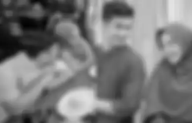 Proses Cerai dengan Teuku Ryan, Ria Ricis Kepergok Nempel dengan Orang Kepercayaan Raffi Ahmad