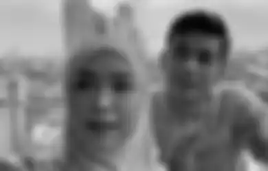 Tangis Ria Ricis Pasca Mediasi, Teuku Ryan Janji Tak Akan Balas Istri Meski Dituding Tak Beri Nafkah Batin: Dia Ibu dari Anak Saya