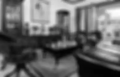 Ditaksir Rp20 Milyar, Rumah Mewah Nia Daniaty Ini Laksana Galeri Klasik!