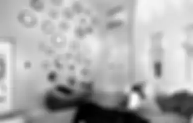 Kamar Cermin Polkadot