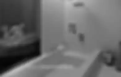 Bathtub dan Dinding Jadi Unik Berkat Keramik
