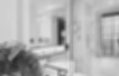 Kamar Mandi Serba Akrilik? Cantik, Lho!