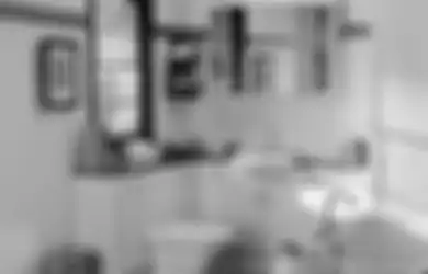 Mandi di Ruang Serba Putih. Seperti Apa Ya?