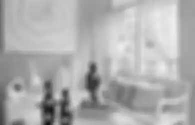 Bermain Putih di Ruang Tamu