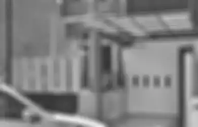 Aksen dan Bentuk Tegas, Pas untuk Carport