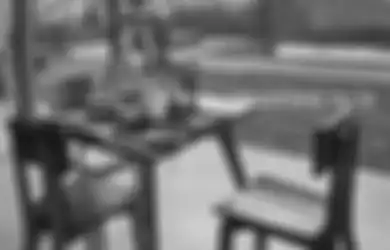 Menambah Keakraban di Meja Makan Mungil