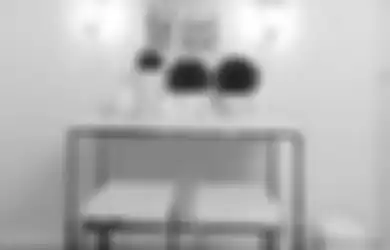 Putih Simpel di Ruang Sarapan