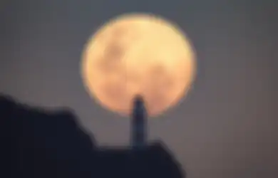 6 Tips Memotret Bulan Supermoon Pakai Hape, Cukup Bagus Kok