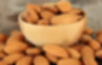 Nyesal Baru Tahu, Rutin Makan 4 Butir Kacang Almond Setiap Hari, Penyakit-penyakit Berbahaya Ini Langsung Musnah dari Tubuh, Tidak Perlu Minum Obat Lagi!